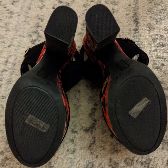 Bamboo Platform Heels - Picture 5 of 9